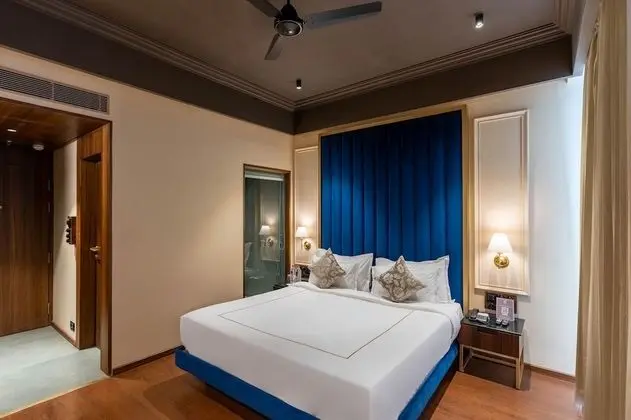 Deluxe Tek Büyük Yataklı Oda