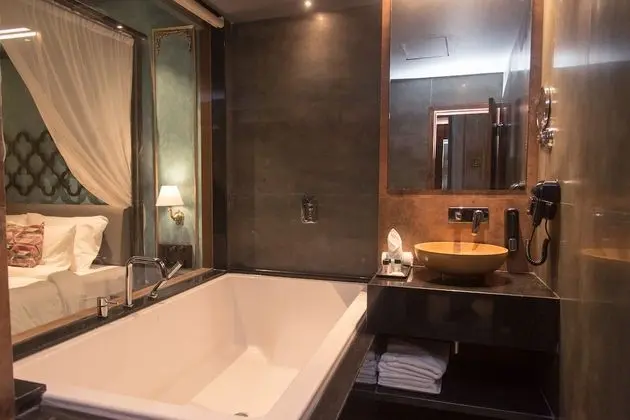 Luxury Süit, Küvet