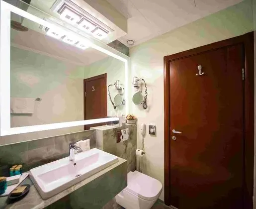 Deluxe Tek Büyük Yataklı Oda, Şehir Manzaralı