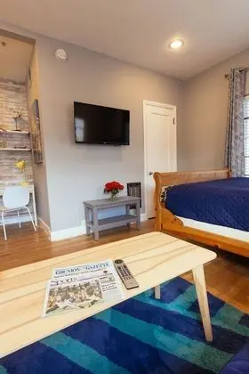 Quaint Studio Suite (Breakfast Voucher-1 per stay)