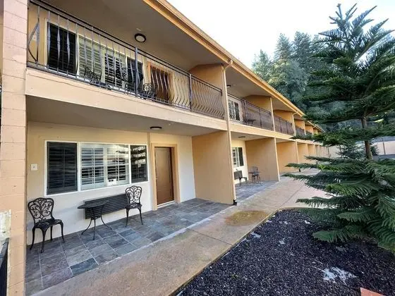 2 Double Bed with Balcony Accessible