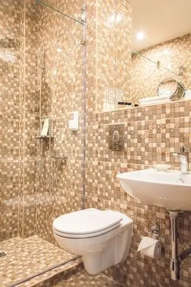 Standard Tek Büyük veya İki Ayrı Yataklı Oda