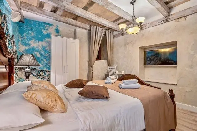 Comfort Tek Büyük Yataklı Oda