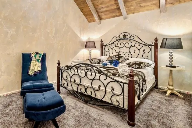 Comfort Tek Büyük Yataklı Oda