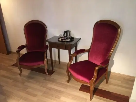 Tek Büyük Yataklı Oda (Church View, hear bells ring)