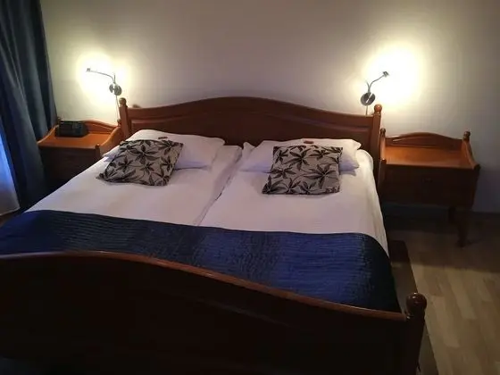 Tek Büyük Yataklı Oda (Church View, hear bells ring)