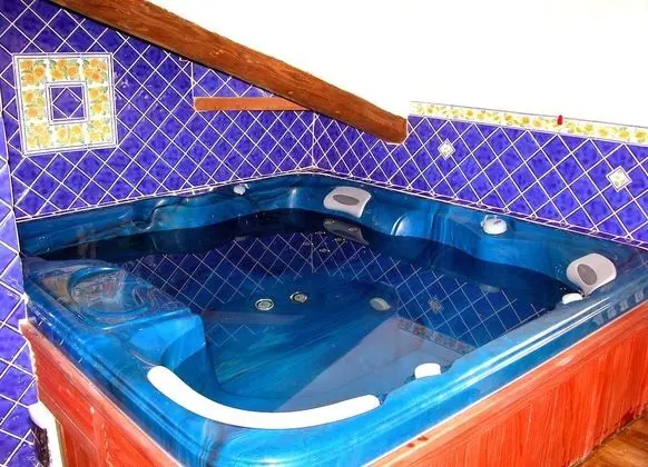 Villa, Birden Çok Yatak Odası, Şömine