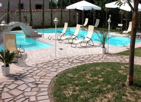 Villa, Birden Çok Yatak Odası, Şömine