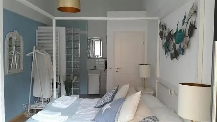 Comfort Tek Büyük Yataklı Oda