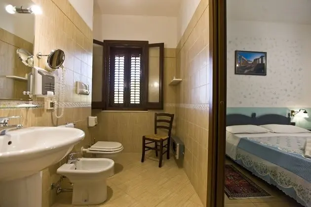 Tek Büyük veya İki Ayrı Yataklı Oda