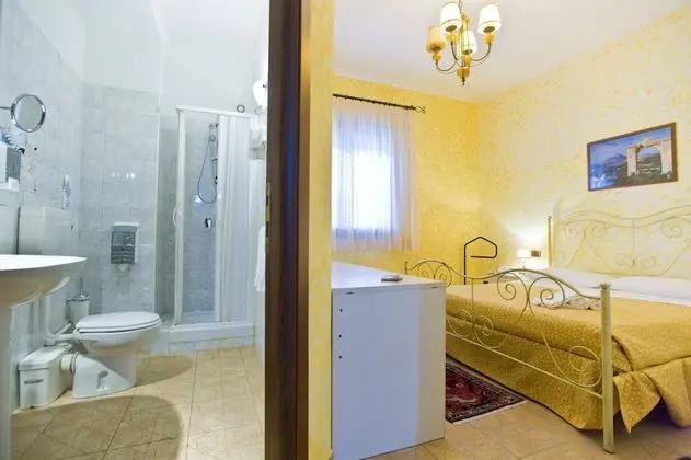 Tek Büyük veya İki Ayrı Yataklı Oda