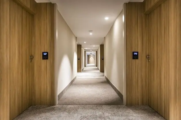 Superior double room/single use with harbour view and balcony