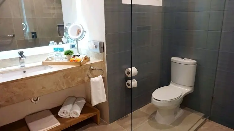 Standard Oda, 1 Büyük (Queen) Boy Yatak
