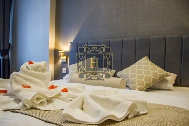 Basic Studio, 1 Queen Bed