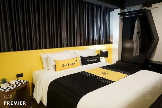 Premier Room
