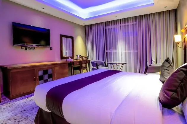 Deluxe Tek Büyük veya İki Ayrı Yataklı Oda