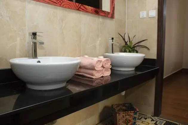 Basic Tek Büyük Yataklı Oda