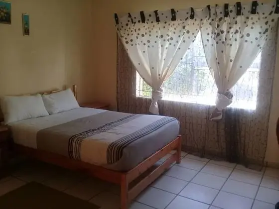 Deluxe Tek Büyük Yataklı Oda, 2 Çift Kişilik Yatak