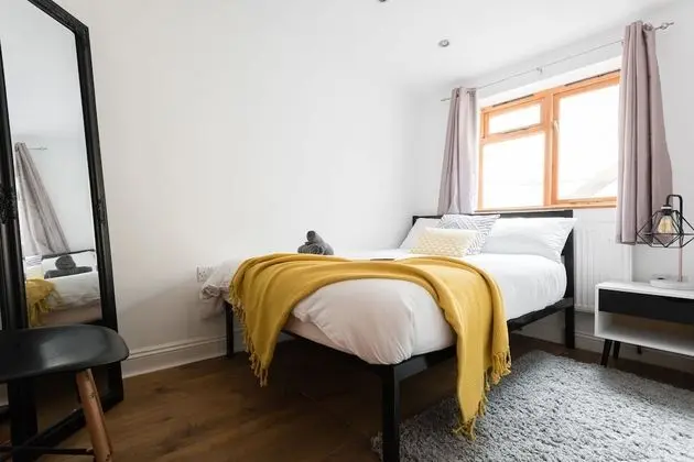Apart Daire, 6 Yatak Odası