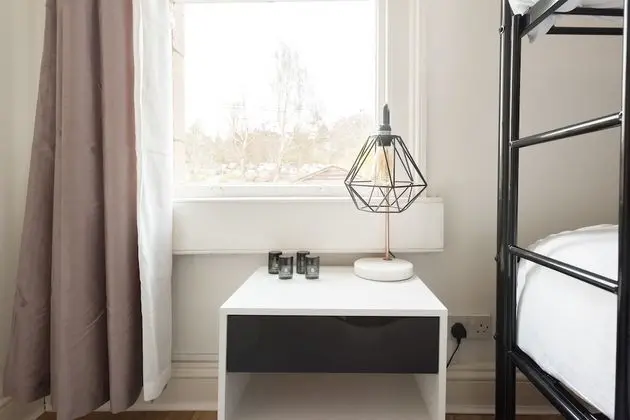 Apart Daire, 6 Yatak Odası