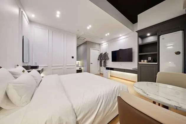Deluxe Tek Büyük Yataklı Oda