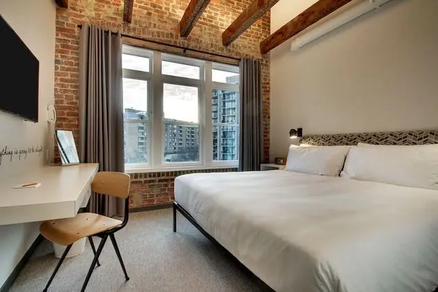 Çatı Katı (Loft), 1 En Büyük (King) Boy Yatak