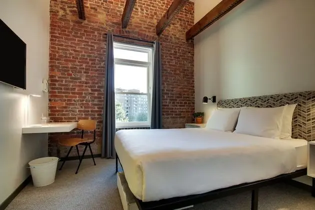 Çatı Katı (Loft), 1 En Büyük (King) Boy Yatak