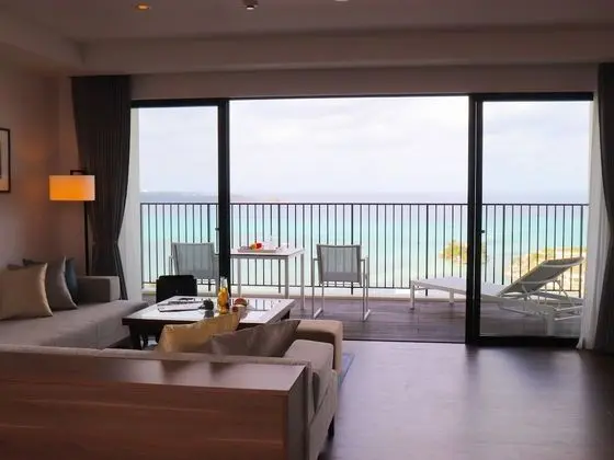 Süit, Sigara İçilmez (High Floor)