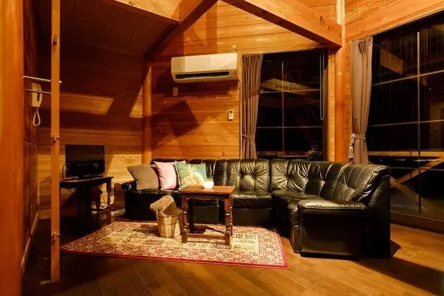 Kır Evi (Suite)