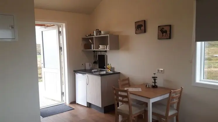 Basic Stüdyo, 1 Büyük (Queen) Boy Yatak ve Çekyat, Engellilere Uygun, Dağ Manzaralı