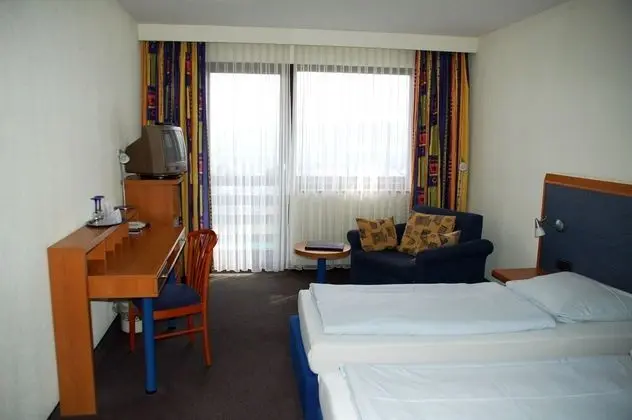 Standard Tek Büyük veya İki Ayrı Yataklı Oda