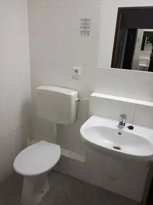 Tek Büyük veya İki Ayrı Yataklı Oda, Banyolu/Duşlu, Bahçe Manzaralı