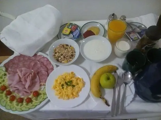 Tek Büyük veya İki Ayrı Yataklı Oda, Banyolu/Duşlu, Bahçe Manzaralı