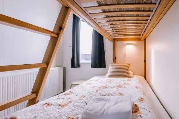 Family Dört Kişilik Oda, Ortak Banyo