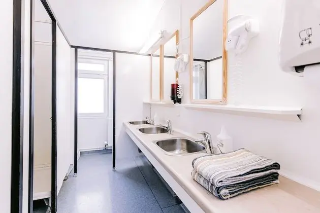 Ortak Ranzalı Oda, Karma Ranzalı Oda, Ortak Banyo (Sleeping Bag Accommodation)