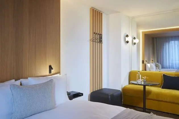 Boutique Room