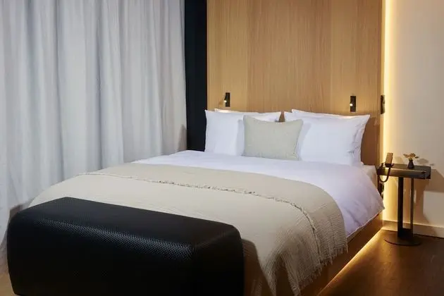 Boutique Room