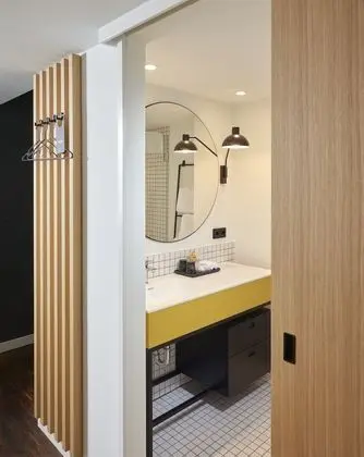 Boutique Room