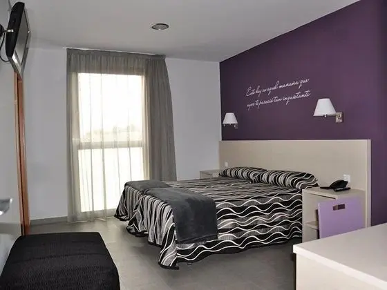 Tek Büyük veya İki Ayrı Yataklı Oda