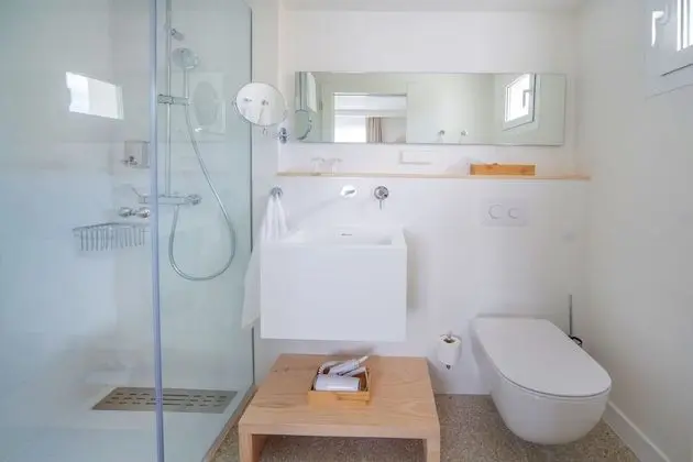 Büyük Yataklı Tek Kişilik Oda