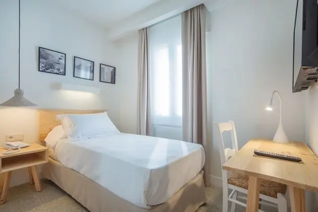 Büyük Yataklı Tek Kişilik Oda, Balkon