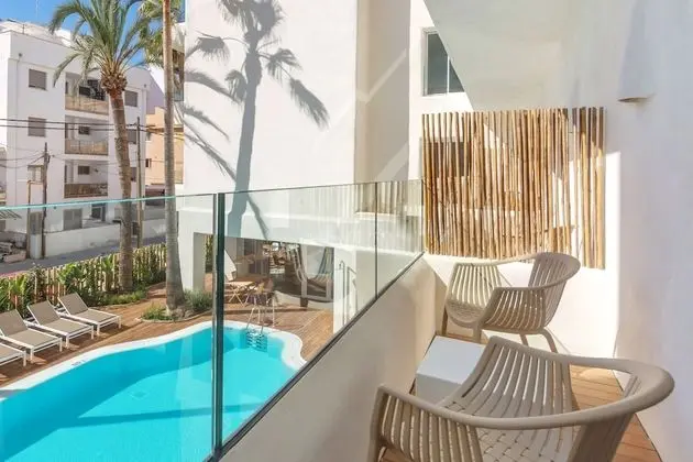 Büyük Yataklı Tek Kişilik Oda, Balkon