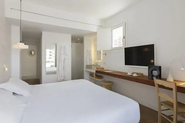 Junior Süit, Teras, Havuz Manzaralı