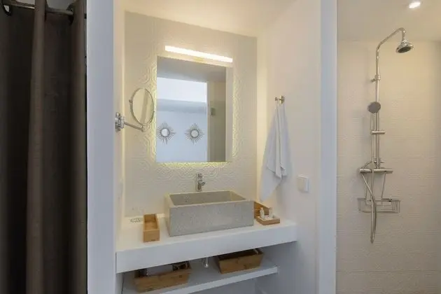 Junior Süit, Teras, Havuz Manzaralı