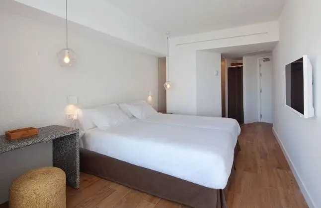 Tek Büyük Yataklı Oda, Kısmi Deniz Manzaralı