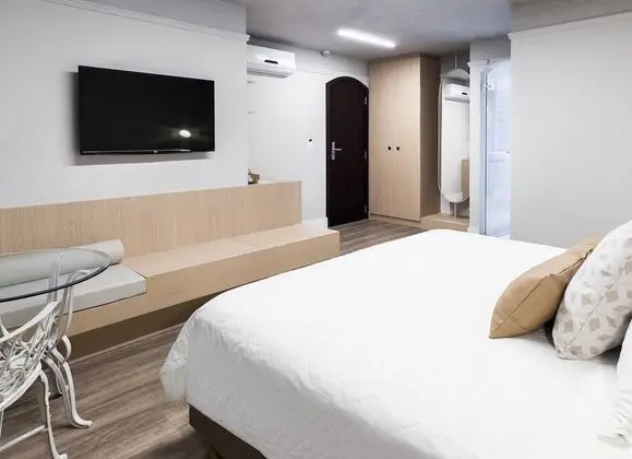 Süit, Sıcak Su Küveti