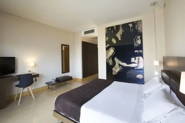 Tek Büyük Yataklı Oda, Teras, Şehir Manzaralı
