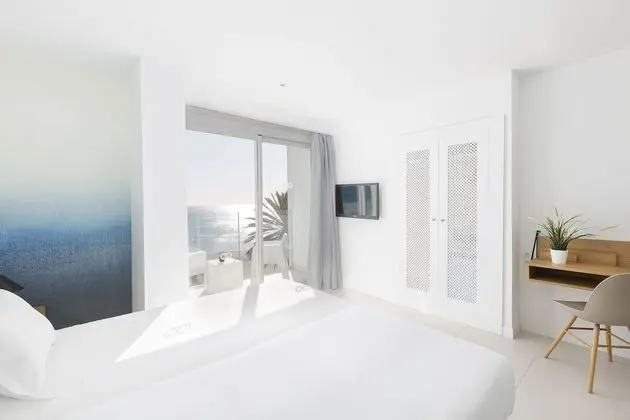 Tek Büyük Yataklı Oda, Balkon, Deniz Manzaralı