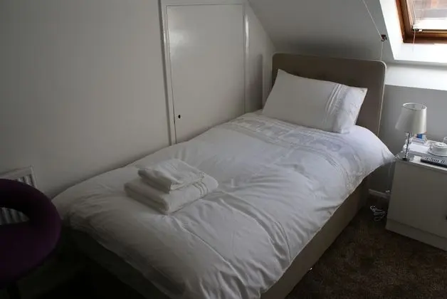 Tek Kişilik Oda (Shared Toilet 14)