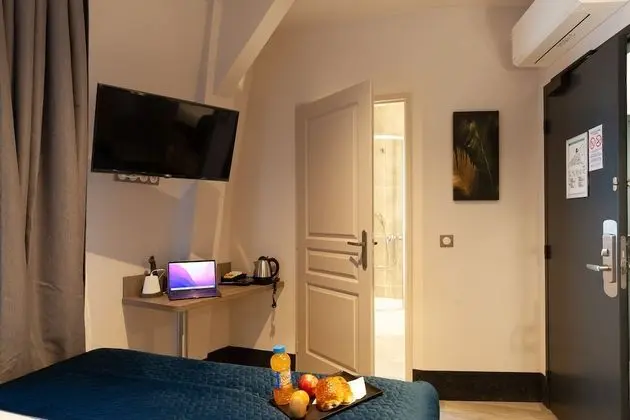 Comfort Tek Büyük Yataklı Oda
